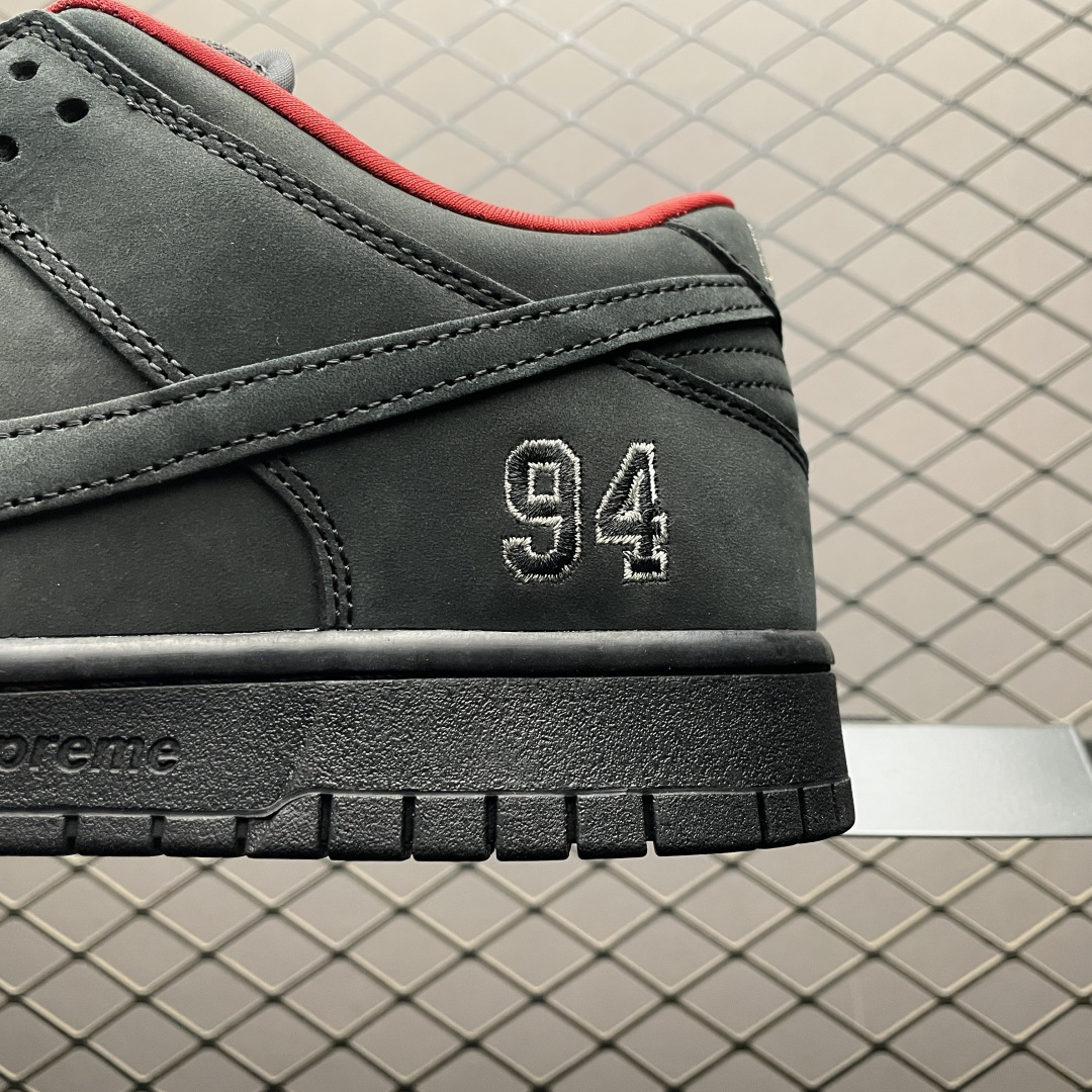 图片[4]-价格更正纯原 Supreme x NK SB Dunk Low 联名款 低帮休闲滑板鞋 HQ8487-001 国内一线头部大厂出品 全新楦头 知名厂牌同源 品质毋庸置疑 实拍所见即所得 尺码：40 40.5 41 42 42.5 43 44 44.5 45 46 47.5-选品中心