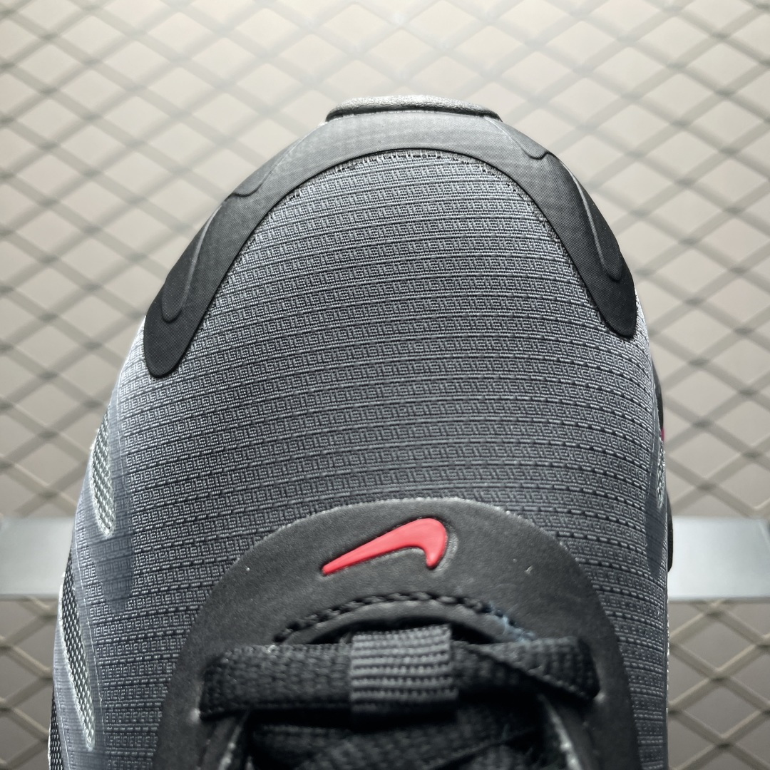图片[7]-NK Air Max Dn8 气垫跑鞋 FQ7860-103 全新鞋款在同侧采用了圆柱仓式的设计，不仅有防滑耐磨性功能，还搭配了周围一圈柔软的泡棉材质，提供全新的复合脚感八成还是泡棉脚感 尺码：36 37 38 39 40 41 42 43 44 45-选品中心