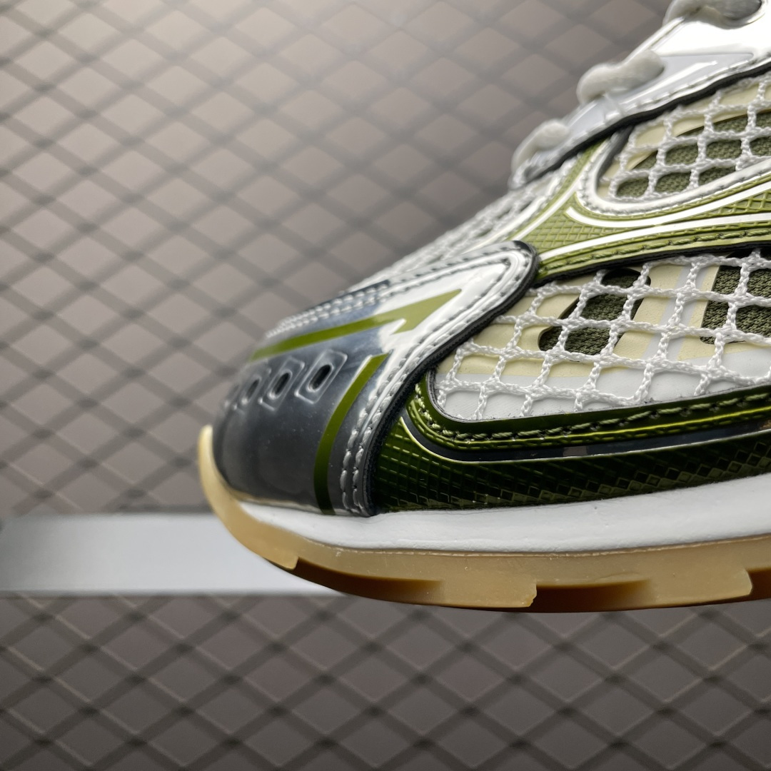 图片[6]-BOTTEGA VENETA BV 葆蝶家 王一博同款低帮休闲鞋 采用轻质科技网布面料 搭配几何图案设计橡胶外底 王炸系列 高版本 认准套包工艺 实际增高很多哦，还是一样显腿细非常nice 耐玩耐造 对标对版！套包鞋工艺 认准高版本 大底选用拼色TPU大底 ！配置原版包装 尺码：35 36 37 38 39 40 41 42 43 44 45-选品中心