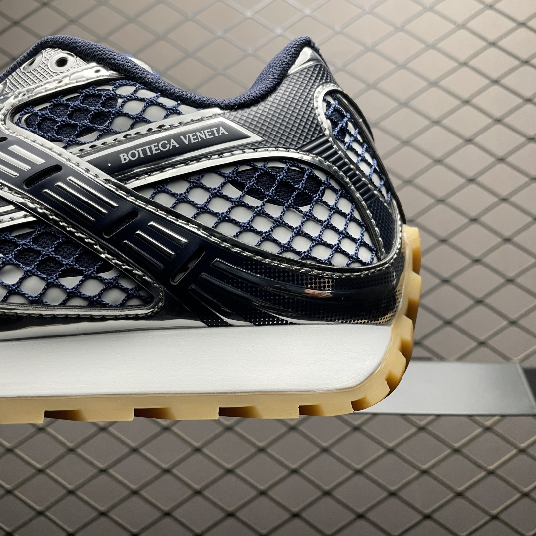 图片[4]-BOTTEGA VENETA BV 葆蝶家 王一博同款低帮休闲鞋 采用轻质科技网布面料 搭配几何图案设计橡胶外底 王炸系列 高版本 认准套包工艺 实际增高很多哦，还是一样显腿细非常nice 耐玩耐造 对标对版！套包鞋工艺 认准高版本 大底选用拼色TPU大底 ！配置原版包装 尺码：35 36 37 38 39 40 41 42 43 44 45-选品中心
