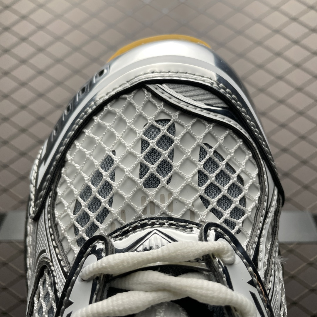 图片[7]-BOTTEGA VENETA BV 葆蝶家 王一博同款低帮休闲鞋 采用轻质科技网布面料 搭配几何图案设计橡胶外底 王炸系列 高版本 认准套包工艺 实际增高很多哦，还是一样显腿细非常nice 耐玩耐造 对标对版！套包鞋工艺 认准高版本 大底选用拼色TPU大底 ！配置原版包装 尺码：35 36 37 38 39 40 41 42 43 44 45-选品中心