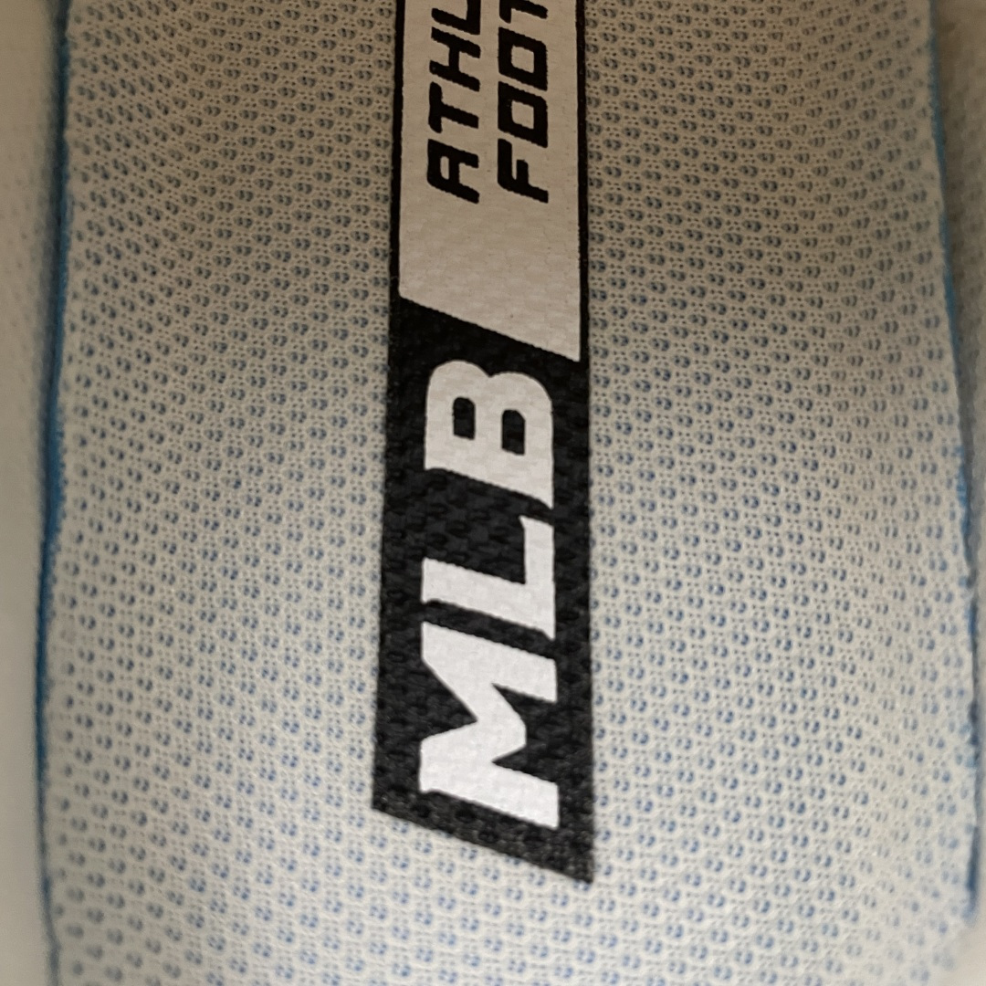 图片[8]-网红爆款 MLB Trophy Runner 低帮休闲凉鞋 原厂防伪吊牌 尺码：35 36 36.5 37.5 38 38.5 39 40 40.5 41 42 42.5 43 44 44.5 45-选品中心