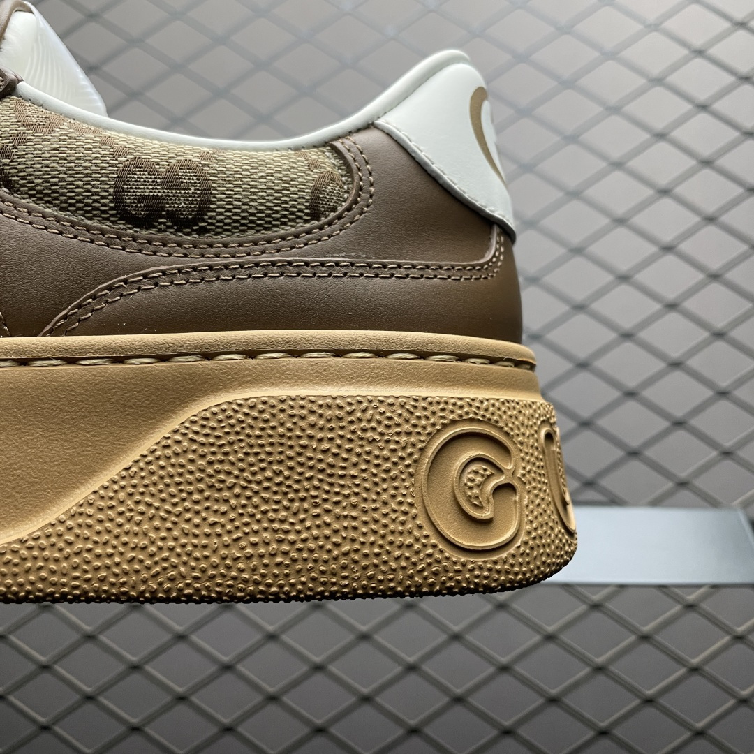 图片[4]-纯原 Gucci 古驰 Chunky 饼干鞋 全新订单出货 购入原版开发 平台高端零售 海外充Z专供品质 皮料、面料按原鞋标准定制 独立磨具，区别市面流通版本，配全新专柜包装，出厂即经过严格QC质检，细节、品控到位 完全遵循原版工艺打造 尺码：35 36 37 38 39 40 41 42 43 44 45-选品中心