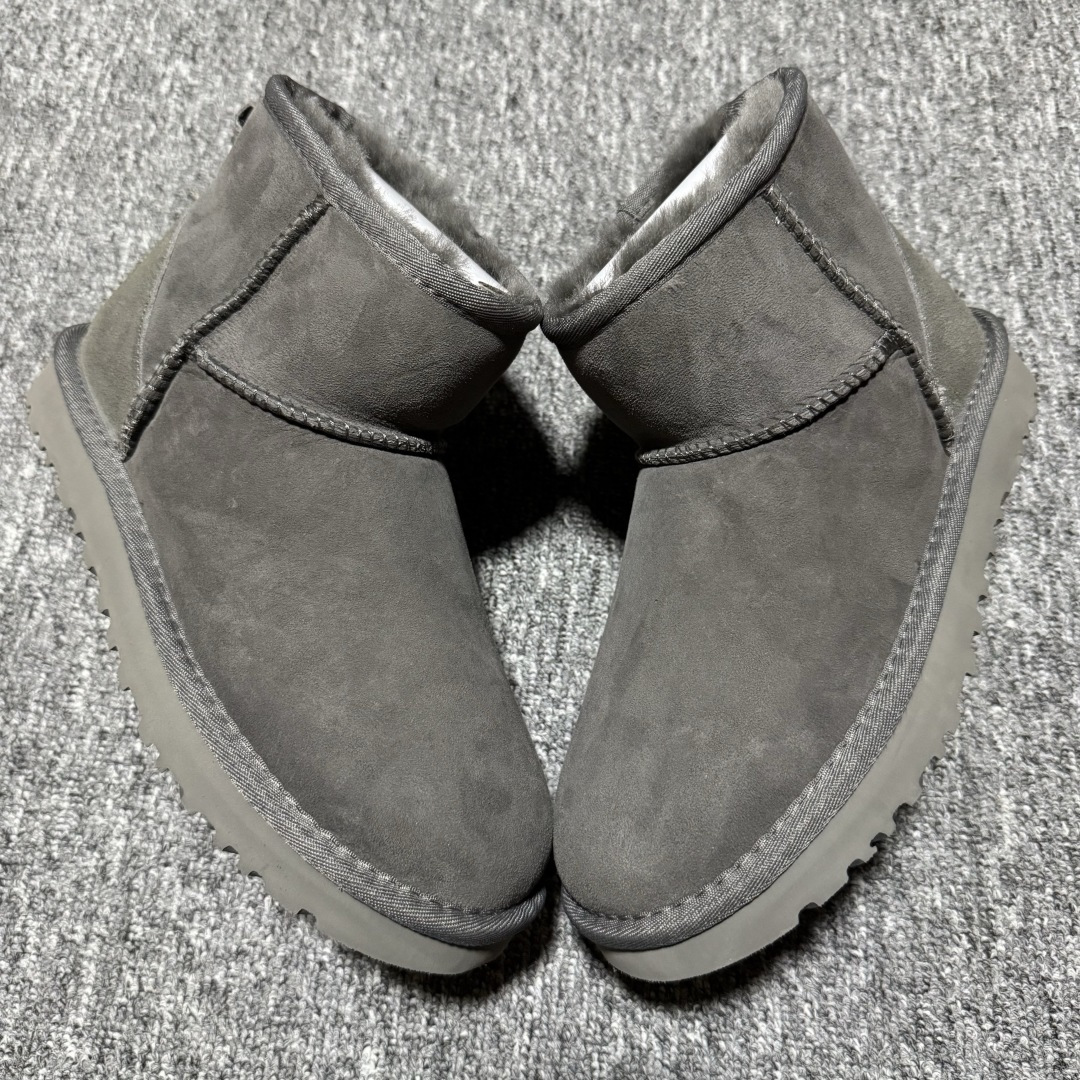 图片[4]-平台外贸专供 UGG 女士雪地靴 1016222 十年品牌制鞋代工厂生产线出品 注重每一处细节 隆丰A级真羊皮毛一体 完全遵循ZP工艺流程打造 尺码：35 36 37 38 39 40-选品中心