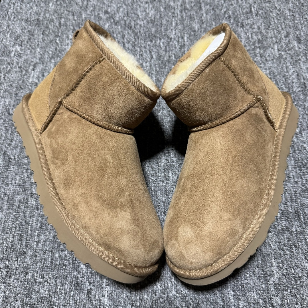平台外贸专供 UGG 女士雪地靴 1016222 十年品牌制鞋代工厂生产线出品 注重每一处细节 隆丰A级真羊皮毛一体 完全遵循ZP工艺流程打造 尺码：35 36 37 38 39 40-选品中心