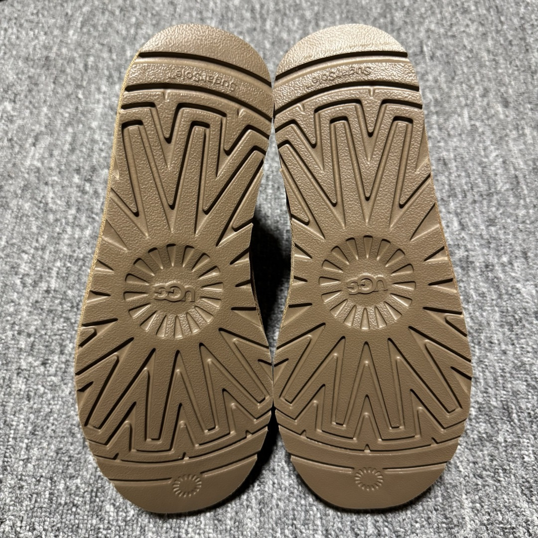 图片[3]-平台外贸专供 UGG 女士雪地靴 1016222 十年品牌制鞋代工厂生产线出品 注重每一处细节 隆丰A级真羊皮毛一体 完全遵循ZP工艺流程打造 尺码：35 36 37 38 39 40-选品中心