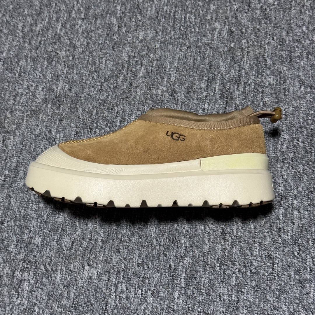 图片[2]-平台外贸专供 UGG 中性款雪地靴 1144096 十年品牌制鞋代工厂生产线出品 注重每一处细节 隆丰A级真羊皮毛一体 完全遵循ZP工艺流程打造 尺码：35 36 37 38 39 40 41 42 42 44 45-选品中心