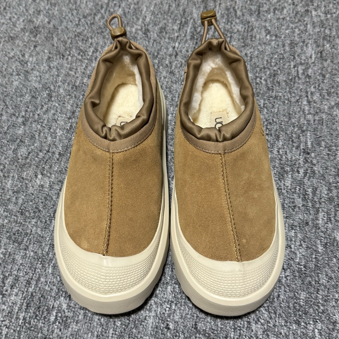 图片[4]-平台外贸专供 UGG 中性款雪地靴 1144096 十年品牌制鞋代工厂生产线出品 注重每一处细节 隆丰A级真羊皮毛一体 完全遵循ZP工艺流程打造 尺码：35 36 37 38 39 40 41 42 42 44 45-选品中心