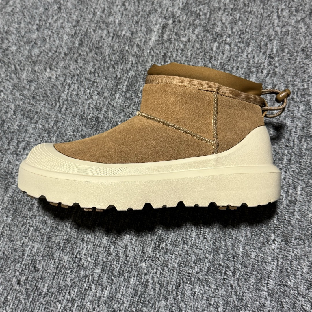 图片[2]-平台外贸专供 UGG 中性款雪地靴 1174196 十年品牌制鞋代工厂生产线出品 注重每一处细节 隆丰A级真羊皮毛一体 完全遵循ZP工艺流程打造 尺码：35 36 37 38 39 40 41 42 42 44 45-选品中心