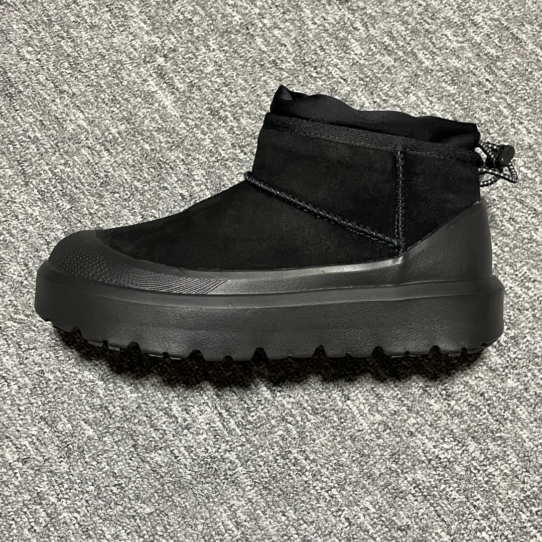 图片[7]-平台外贸专供 UGG 中性款雪地靴 1174196 十年品牌制鞋代工厂生产线出品 注重每一处细节 隆丰A级真羊皮毛一体 完全遵循ZP工艺流程打造 尺码：35 36 37 38 39 40 41 42 42 44 45-选品中心