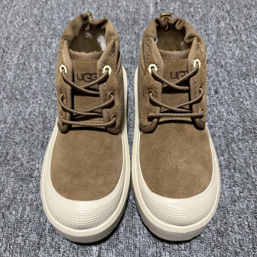 平台外贸专供 UGG 中性款雪地靴 1143991 十年品牌制鞋代工厂生产线出品 注重每一处细节 隆丰A级真羊皮毛一体 完全遵循ZP工艺流程打造 尺码：35 36 37 38 39 40 41 42 42 44 45-选品中心