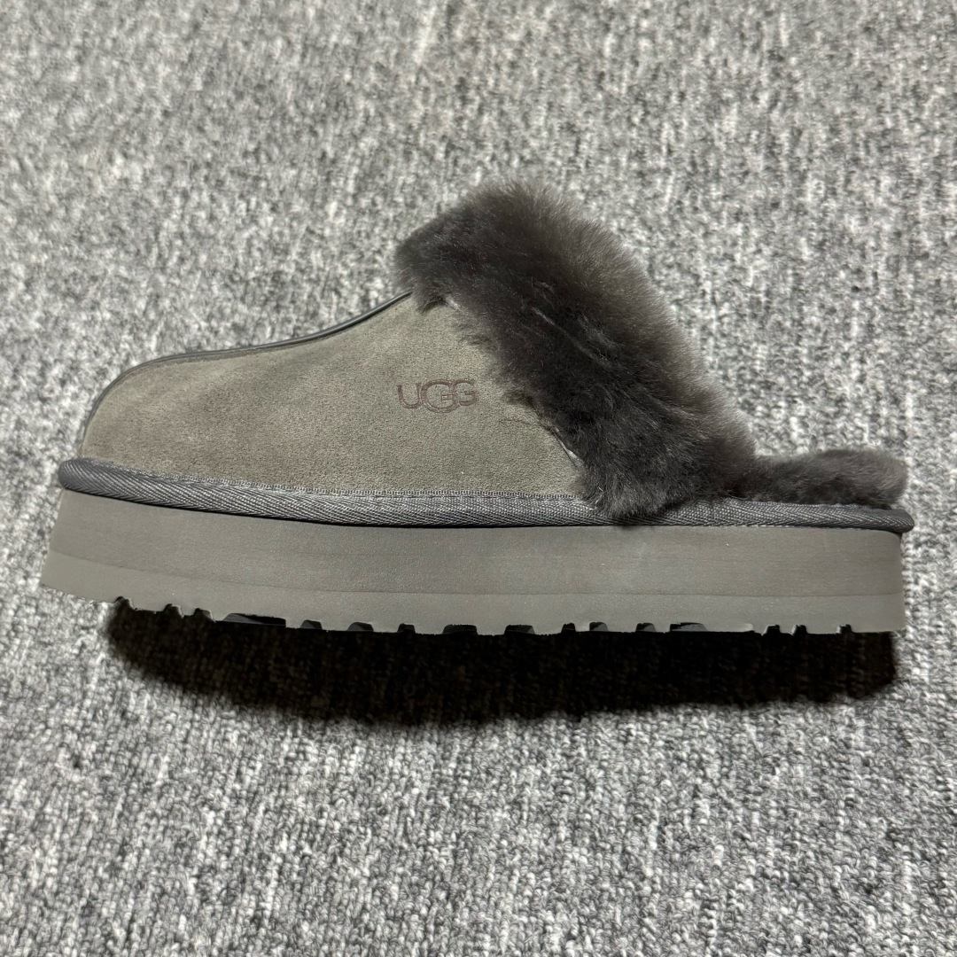 图片[8]-平台外贸专供 UGG 女款雪地靴 1122550 十年品牌制鞋代工厂生产线出品 注重每一处细节 隆丰A级真羊皮毛一体 完全遵循ZP工艺流程打造 尺码：35 36 37 38 39 40 4-选品中心