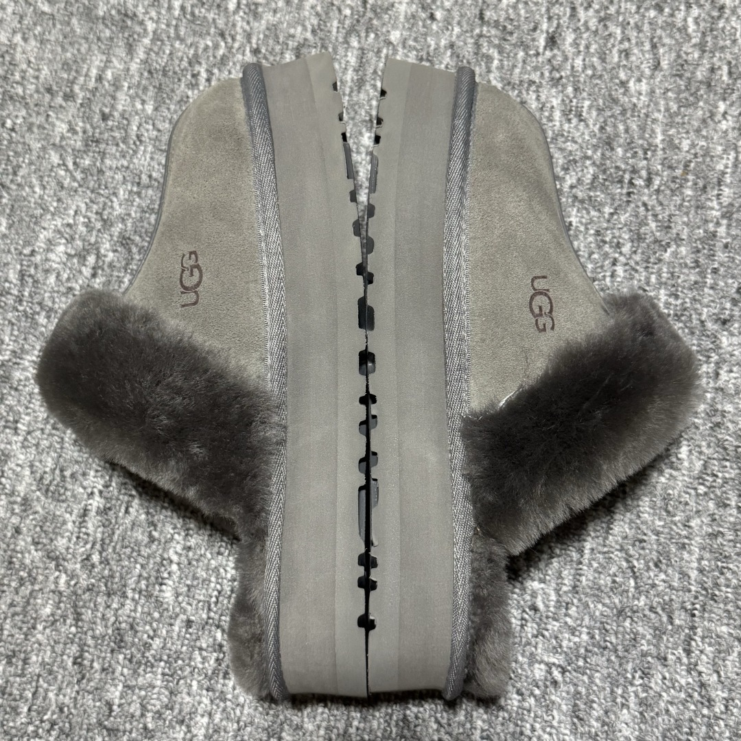 图片[7]-平台外贸专供 UGG 女款雪地靴 1122550 十年品牌制鞋代工厂生产线出品 注重每一处细节 隆丰A级真羊皮毛一体 完全遵循ZP工艺流程打造 尺码：35 36 37 38 39 40 4-选品中心