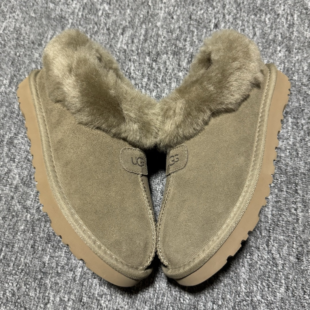图片[3]-平台外贸专供 UGG 女款雪地靴 1134810 薄底 十年品牌制鞋代工厂生产线出品 注重每一处细节 隆丰A级真羊皮毛一体 完全遵循ZP工艺流程打造 尺码：35 36 37 38 39 40-选品中心