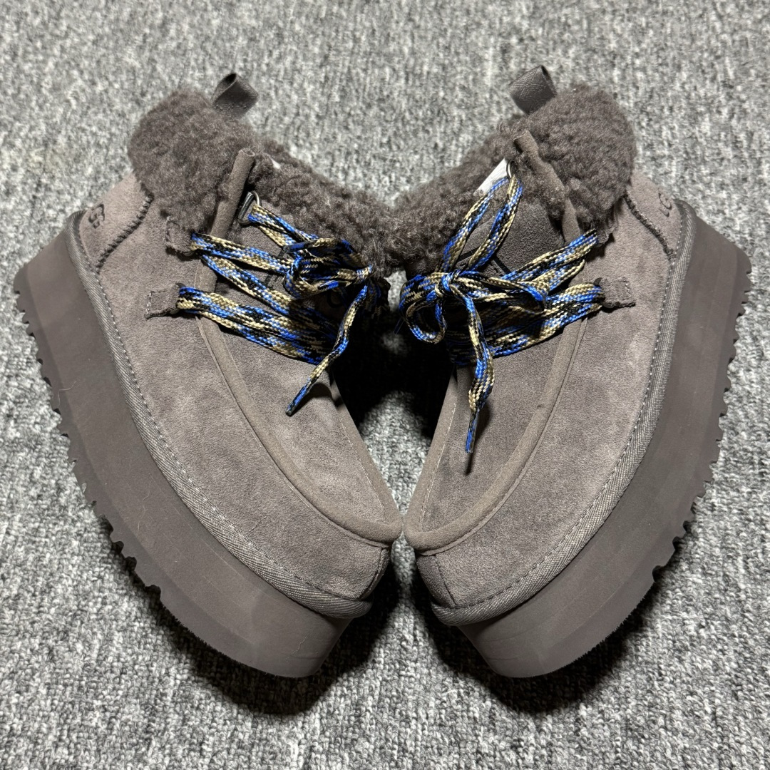 图片[5]-平台外贸专供 UGG 女款雪地靴 1143954 十年品牌制鞋代工厂生产线出品 注重每一处细节 隆丰A级真羊皮毛一体 完全遵循ZP工艺流程打造 尺码：35 36 37 38 39 40-选品中心