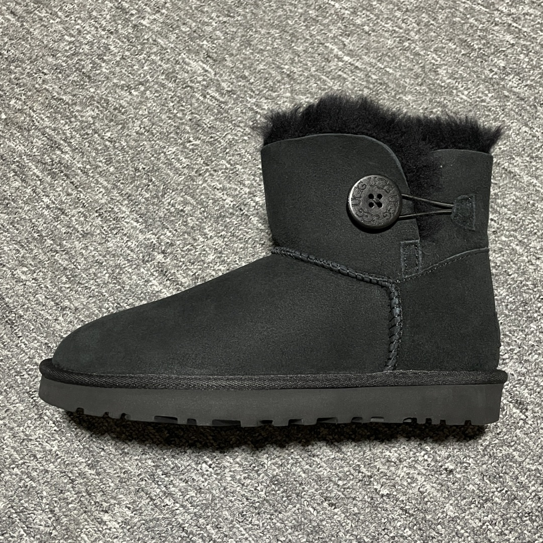 图片[8]-平台外贸专供 UGG 女款雪地靴 1016422 十年品牌制鞋代工厂生产线出品 注重每一处细节 隆丰A级真羊皮毛一体 完全遵循ZP工艺流程打造 尺码：35 36 37 38 39 40-选品中心