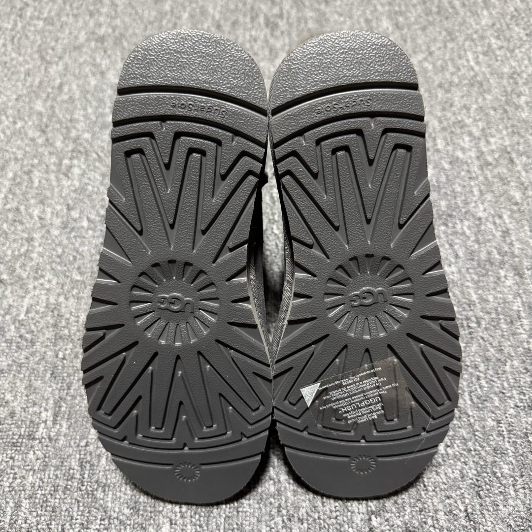 图片[6]-平台外贸专供 UGG 女款雪地靴 1016226 十年品牌制鞋代工厂生产线出品 注重每一处细节 隆丰A级真羊皮毛一体 完全遵循ZP工艺流程打造 尺码：35 36 37 38 39 40-选品中心