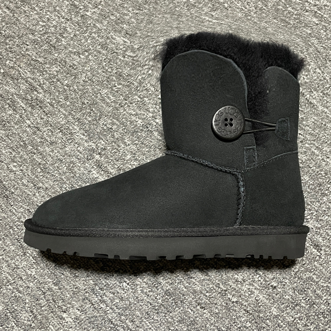 图片[8]-平台外贸专供 UGG 女款雪地靴 1016226 十年品牌制鞋代工厂生产线出品 注重每一处细节 隆丰A级真羊皮毛一体 完全遵循ZP工艺流程打造 尺码：35 36 37 38 39 40-选品中心