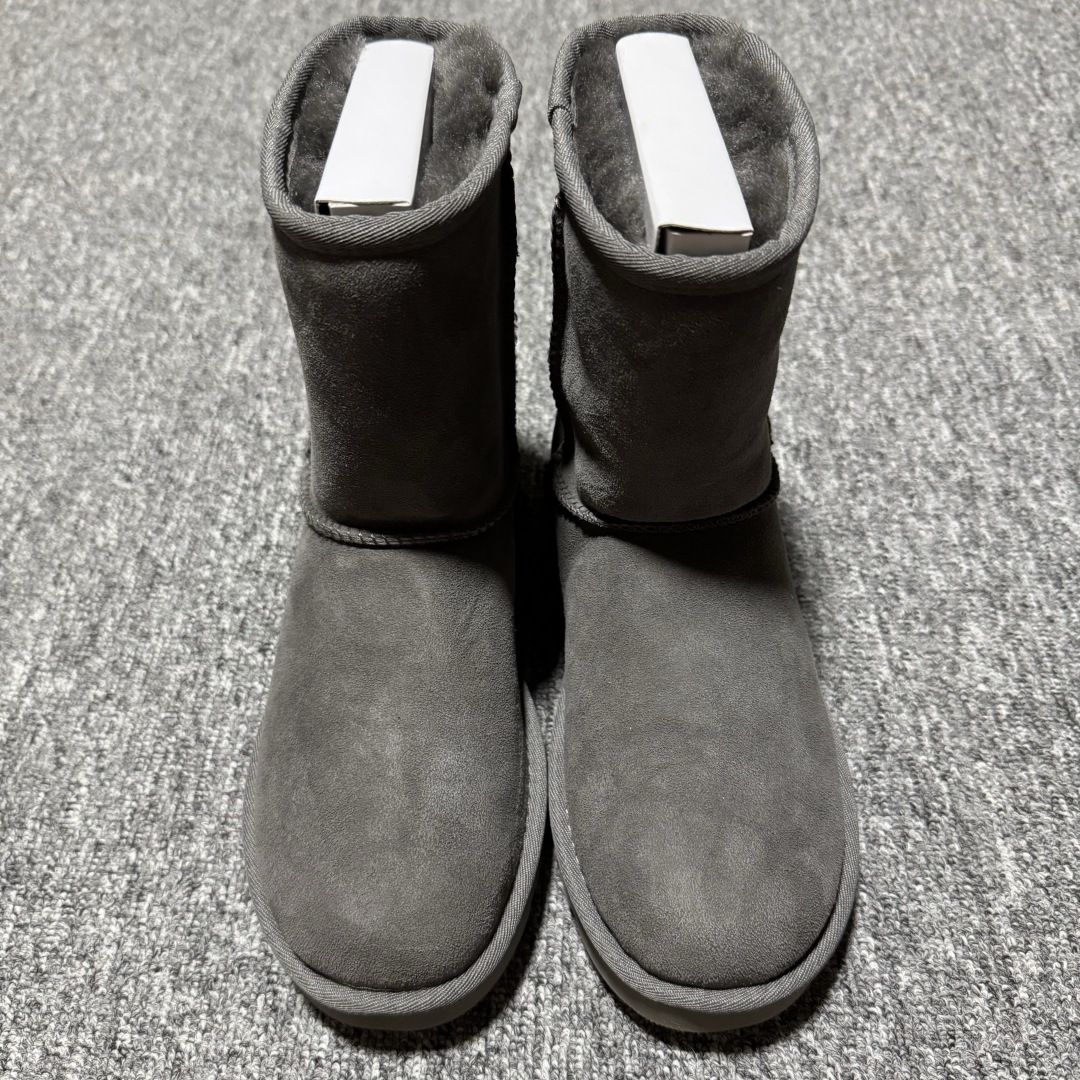 图片[4]-平台外贸专供 UGG 女款雪地靴 1016233 十年品牌制鞋代工厂生产线出品 注重每一处细节 隆丰A级真羊皮毛一体 完全遵循ZP工艺流程打造 尺码：35 36 37 38 39 40-选品中心