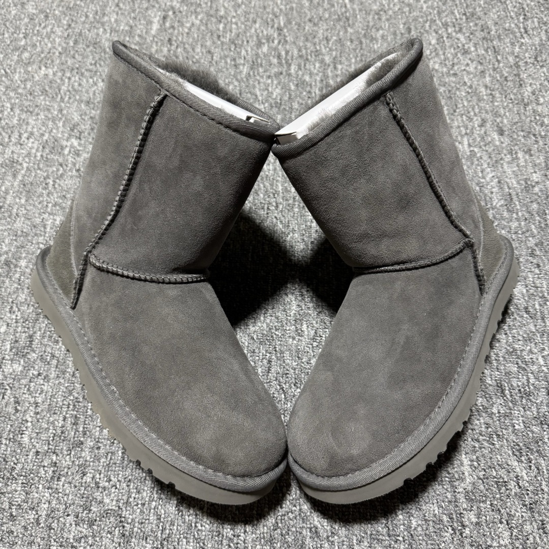 图片[6]-平台外贸专供 UGG 女款雪地靴 1016233 十年品牌制鞋代工厂生产线出品 注重每一处细节 隆丰A级真羊皮毛一体 完全遵循ZP工艺流程打造 尺码：35 36 37 38 39 40-选品中心