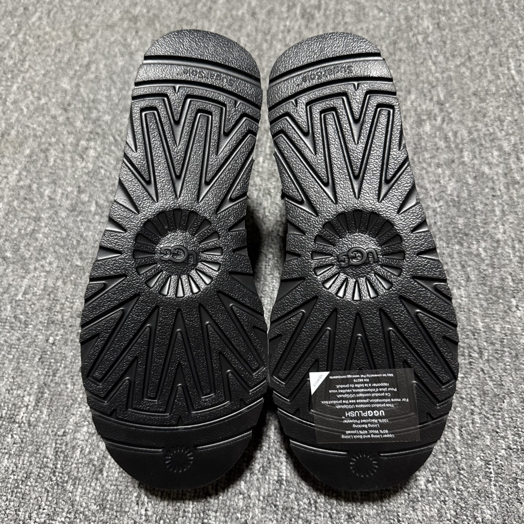 图片[9]-平台外贸专供 UGG 女款雪地靴 1135093 三公分 十年品牌制鞋代工厂生产线出品 注重每一处细节 隆丰A级真羊皮毛一体 完全遵循ZP工艺流程打造 尺码：35 36 37 38 39 40-选品中心