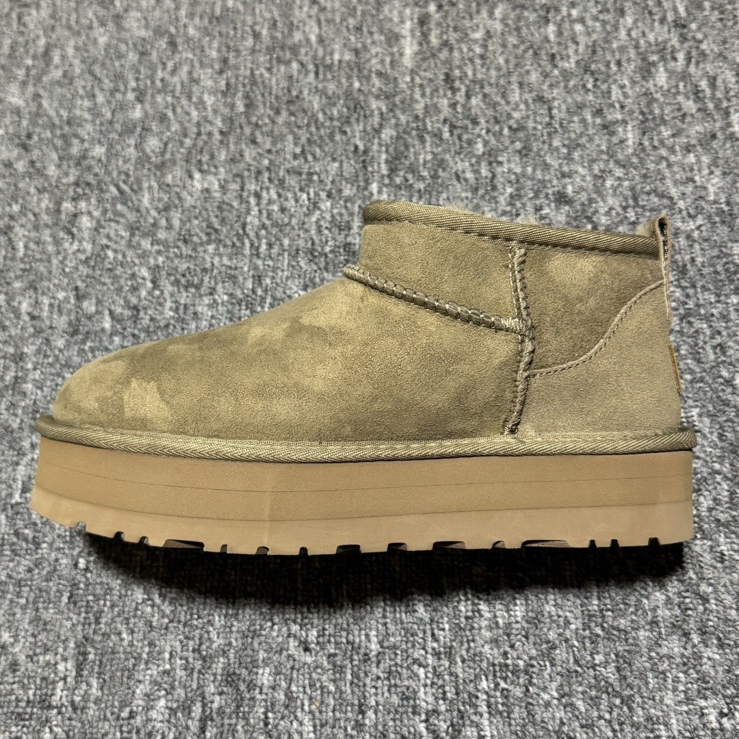 图片[5]-平台外贸专供 UGG 女款雪地靴 1135093 三公分 十年品牌制鞋代工厂生产线出品 注重每一处细节 隆丰A级真羊皮毛一体 完全遵循ZP工艺流程打造 尺码：35 36 37 38 39 40-选品中心