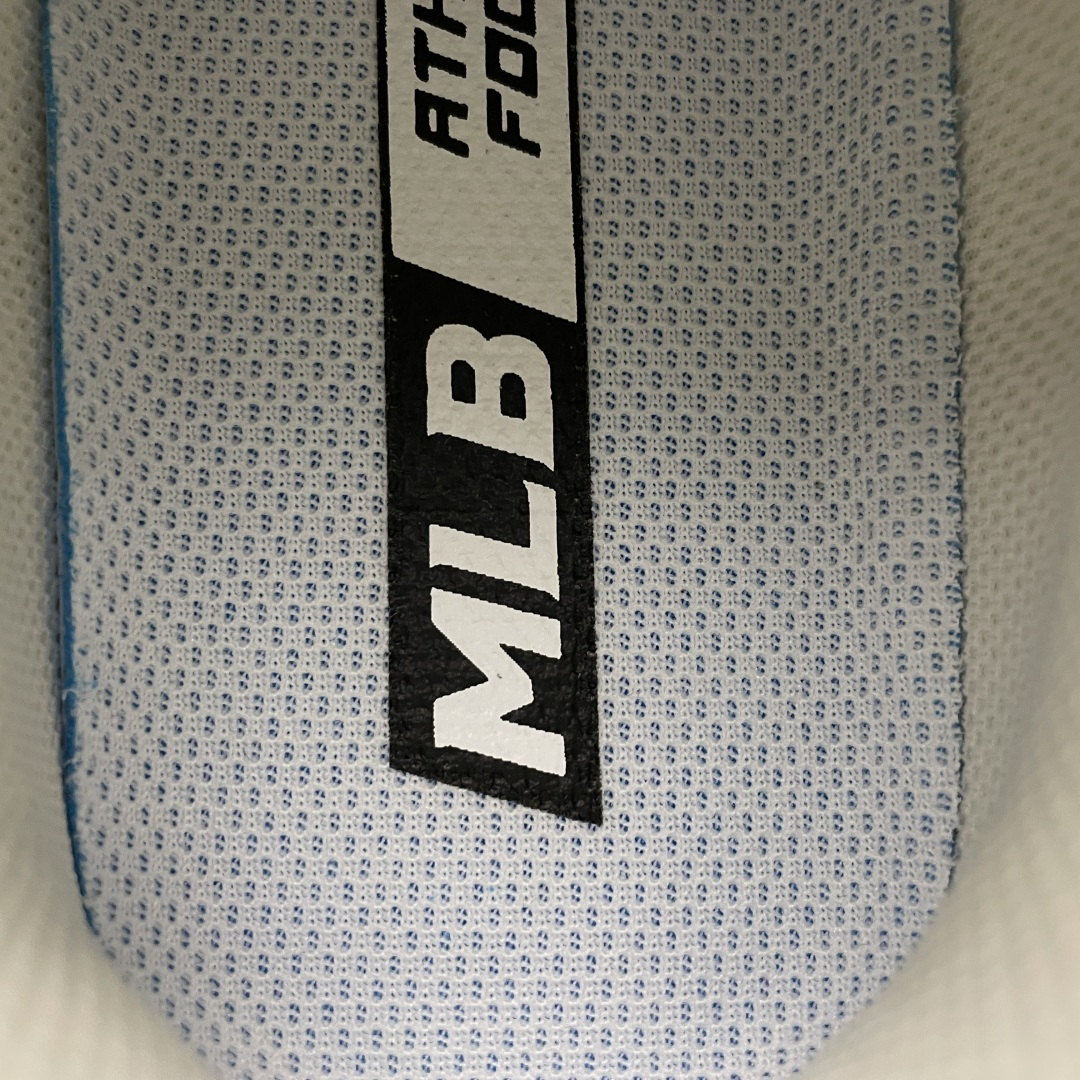 图片[8]-网红爆款 MLB Trophy Runner 低帮休闲凉鞋 原厂防伪吊牌 尺码：35 36 36.5 37.5 38 38.5 39 40 40.5 41 42 42.5 43 44 44.5 45-选品中心