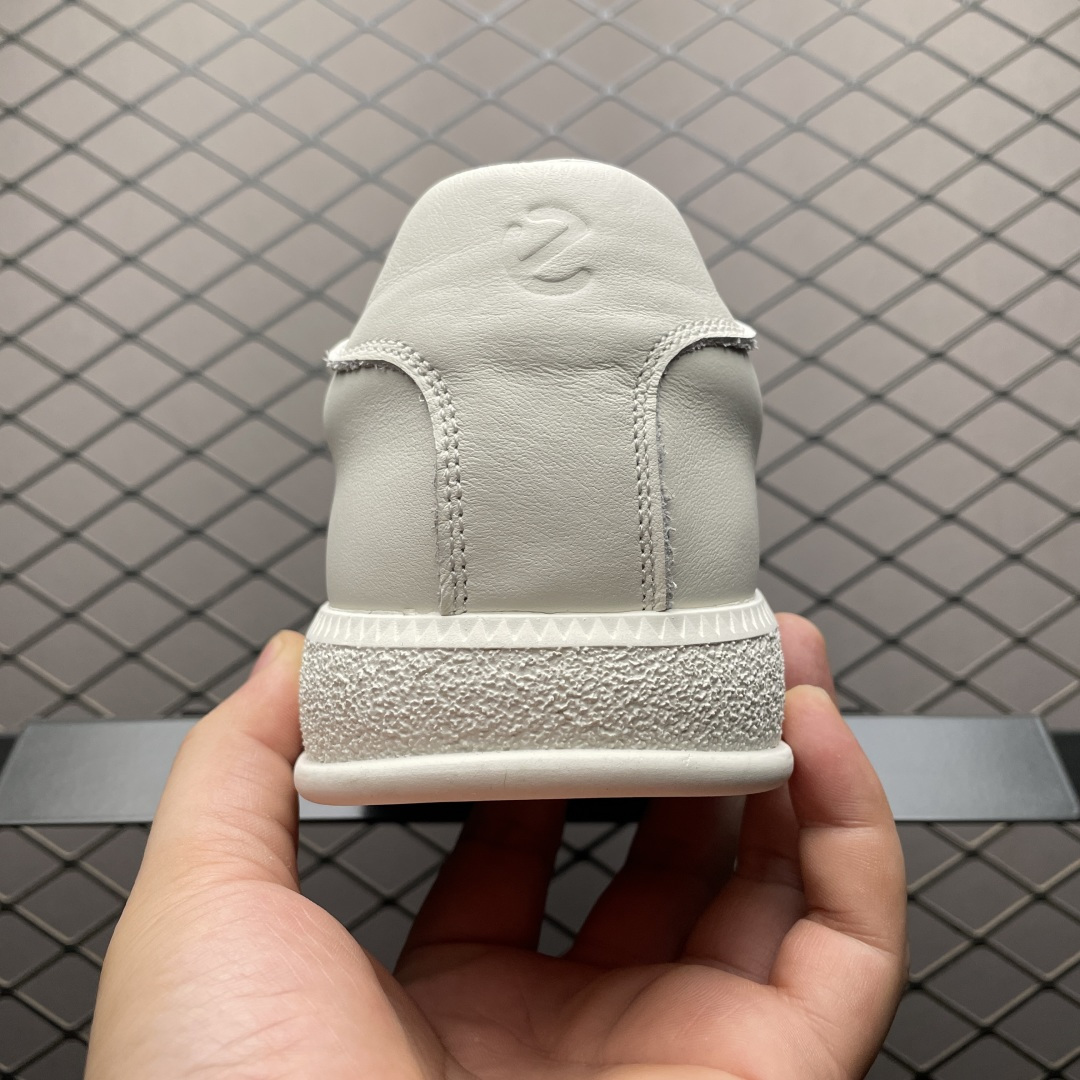 图片[2]-ECCO 爱步 休闲鞋 真皮系带舒适板鞋 635398 黄景瑜同款街头时尚户外系列 鞋面采用ECCO家族工艺牛皮革 纹理自然光泽 细腻柔软 独具时尚色彩 便捷简约系带设计，可自由调节松紧 贴合脚型 PU中底，橡胶大底 实力增高后跟底 抓地力强 具有良好的耐磨性 轻盈柔韧 舒适耐穿 简约设计黑武士 出街独具风采 尺码：38 39 40 41 42 43 44（皮鞋码）-选品中心