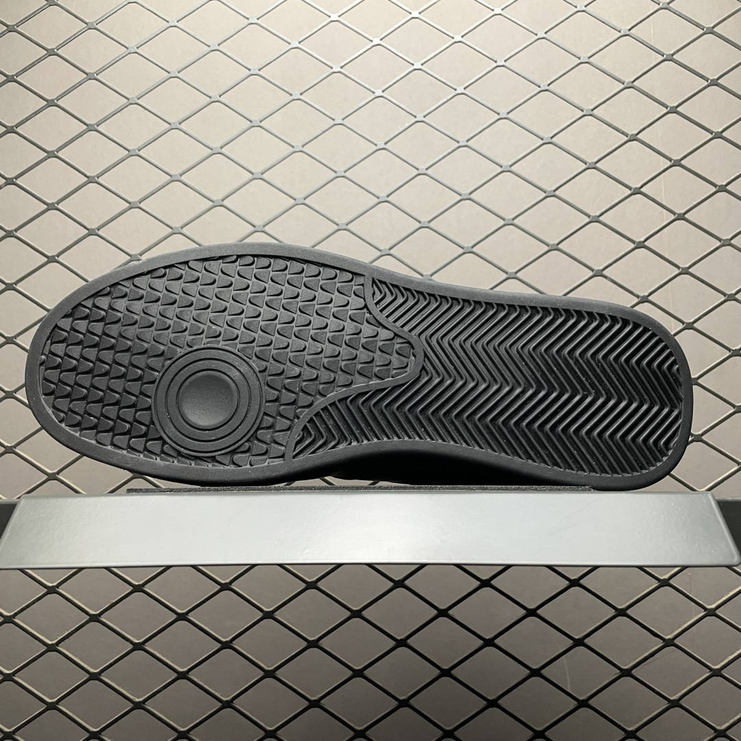 图片[5]-ECCO 爱步 休闲鞋 真皮系带舒适板鞋 635398 黄景瑜同款街头时尚户外系列 鞋面采用ECCO家族工艺牛皮革 纹理自然光泽 细腻柔软 独具时尚色彩 便捷简约系带设计，可自由调节松紧 贴合脚型 PU中底，橡胶大底 实力增高后跟底 抓地力强 具有良好的耐磨性 轻盈柔韧 舒适耐穿 简约设计黑武士 出街独具风采 尺码：38 39 40 41 42 43 44（皮鞋码）-选品中心