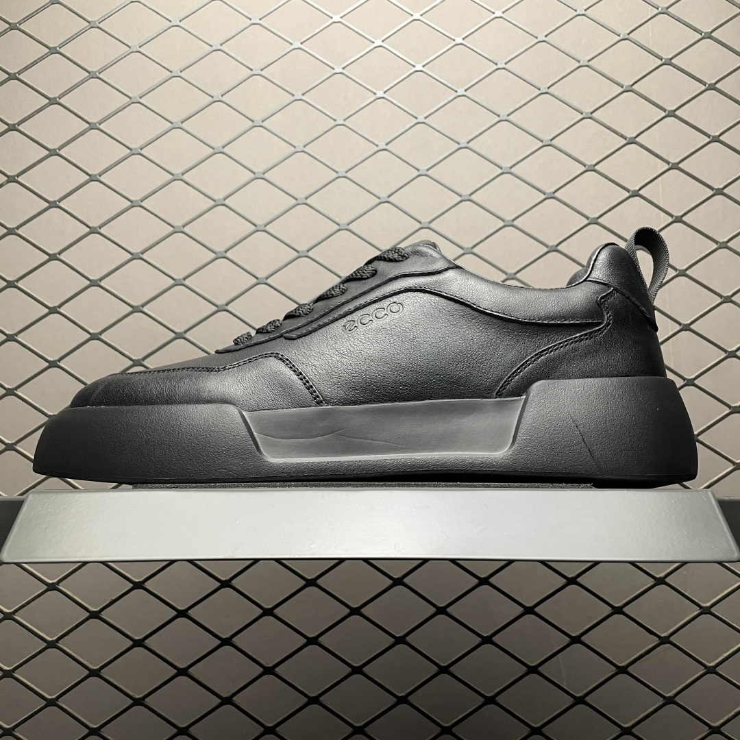 ECCO 爱步 柔酷零点系列 635335 重塑德训经典轮廓，简约而不失格调 轻松切换不同生活场景的搭配需求 不易挤脚复古经典百搭 全皮革内里系统，从内衬到鞋垫，全皮革覆盖的贴心设计，如第二层肌肤般温柔承托双脚 三重舒适 轻盈大底搭载爱步独有科技 简约系带设计 可自由调节松紧 一体成型贴合脚部，轻弹缓震运动时自带缓冲buff 引领街头风向 尺码：38 39 40 41 42 43（皮鞋码）-选品中心