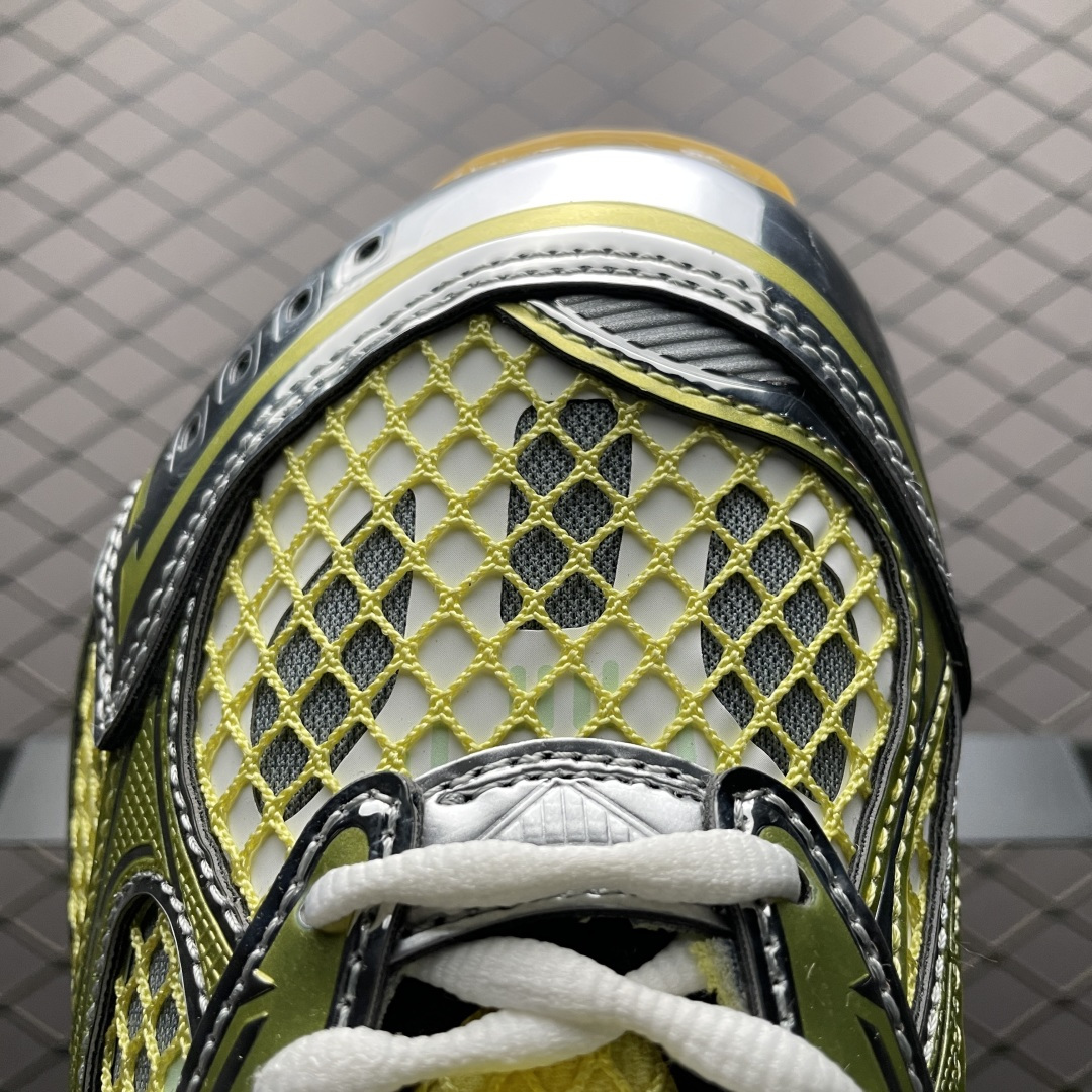 图片[7]-BOTTEGA VENETA BV 葆蝶家 王一博同款低帮休闲鞋 采用轻质科技网布面料 搭配几何图案设计橡胶外底 王炸系列 高版本 认准套包工艺 实际增高很多哦，还是一样显腿细非常nice 耐玩耐造 对标对版！套包鞋工艺 认准高版本 大底选用拼色TPU大底 ！配置原版包装 尺码：35 36 37 38 39 40 41 42 43 44 45-选品中心