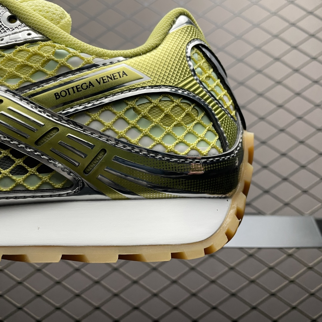图片[4]-BOTTEGA VENETA BV 葆蝶家 王一博同款低帮休闲鞋 采用轻质科技网布面料 搭配几何图案设计橡胶外底 王炸系列 高版本 认准套包工艺 实际增高很多哦，还是一样显腿细非常nice 耐玩耐造 对标对版！套包鞋工艺 认准高版本 大底选用拼色TPU大底 ！配置原版包装 尺码：35 36 37 38 39 40 41 42 43 44 45-选品中心