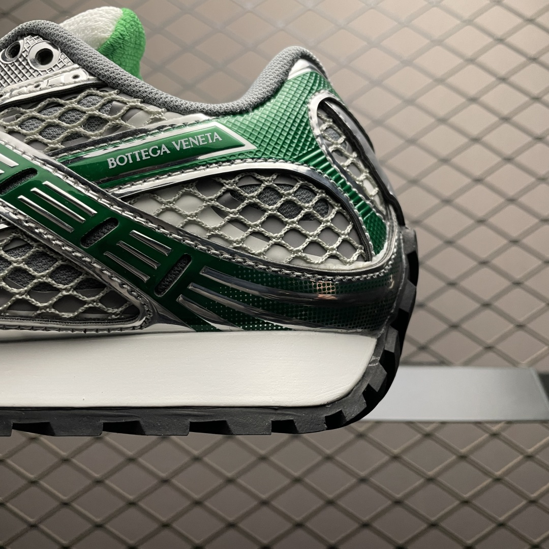 图片[4]-BOTTEGA VENETA BV 葆蝶家 王一博同款低帮休闲鞋 采用轻质科技网布面料 搭配几何图案设计橡胶外底 王炸系列 高版本 认准套包工艺 实际增高很多哦，还是一样显腿细非常nice 耐玩耐造 对标对版！套包鞋工艺 认准高版本 大底选用拼色TPU大底 ！配置原版包装 尺码：35 36 37 38 39 40 41 42 43 44 45-选品中心
