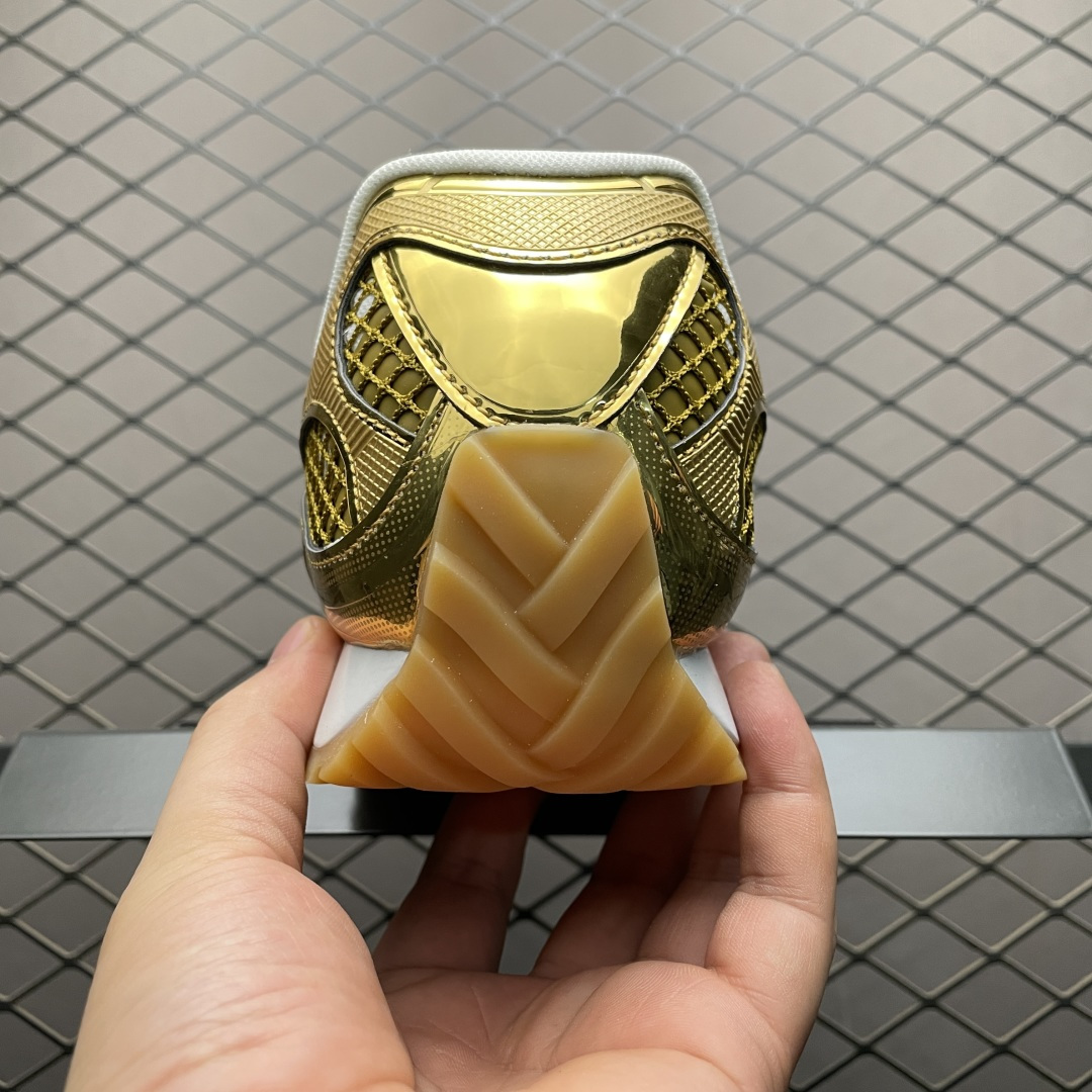 图片[2]-BOTTEGA VENETA BV 葆蝶家 王一博同款低帮休闲鞋 采用轻质科技网布面料 搭配几何图案设计橡胶外底 王炸系列 高版本 认准套包工艺 实际增高很多哦，还是一样显腿细非常nice 耐玩耐造 对标对版！套包鞋工艺 认准高版本 大底选用拼色TPU大底 ！配置原版包装 尺码：35 36 37 38 39 40 41 42 43 44 45-选品中心