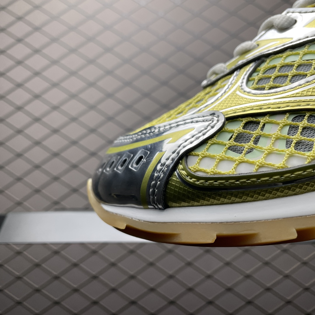 图片[6]-BOTTEGA VENETA BV 葆蝶家 王一博同款低帮休闲鞋 采用轻质科技网布面料 搭配几何图案设计橡胶外底 王炸系列 高版本 认准套包工艺 实际增高很多哦，还是一样显腿细非常nice 耐玩耐造 对标对版！套包鞋工艺 认准高版本 大底选用拼色TPU大底 ！配置原版包装 尺码：35 36 37 38 39 40 41 42 43 44 45-选品中心