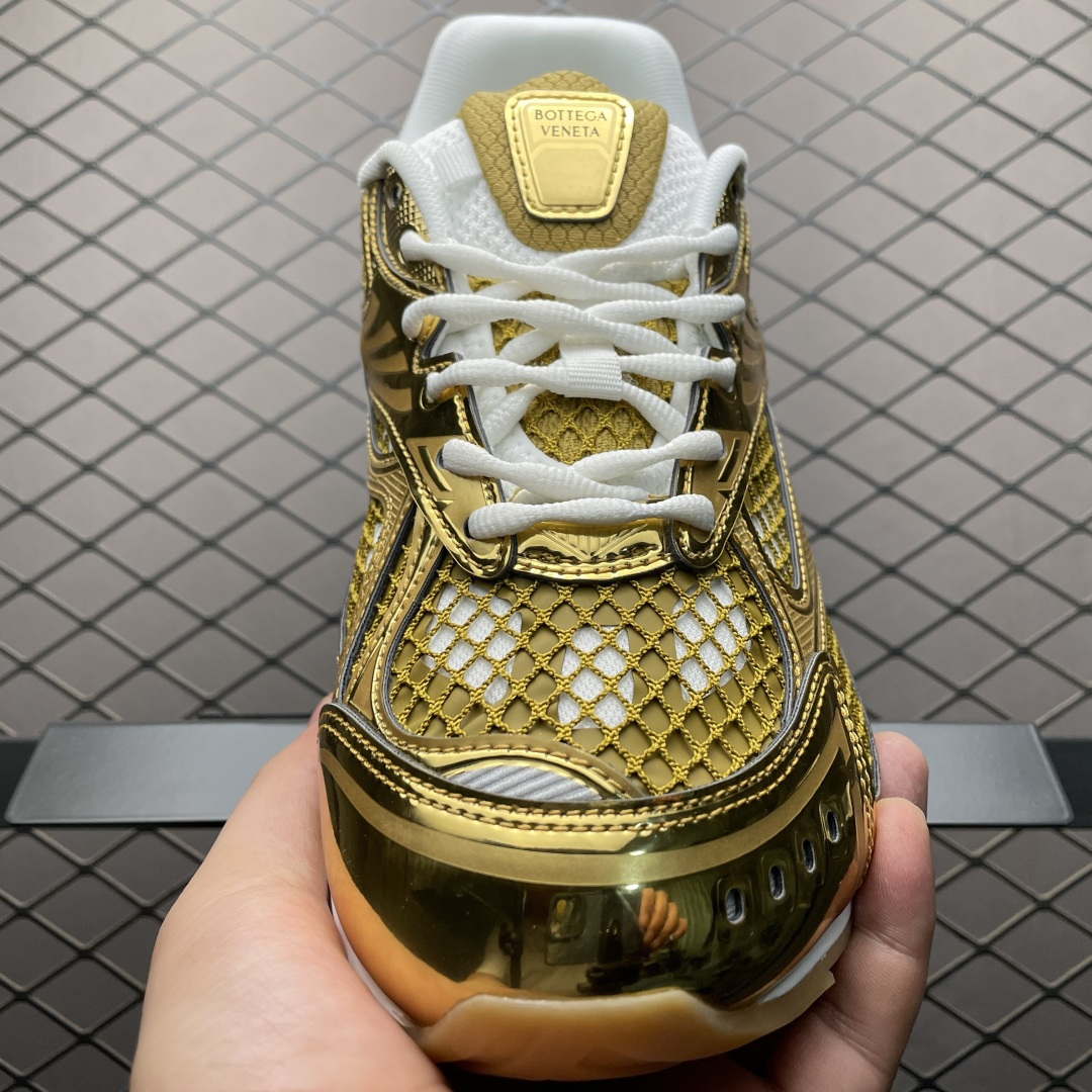 图片[9]-BOTTEGA VENETA BV 葆蝶家 王一博同款低帮休闲鞋 采用轻质科技网布面料 搭配几何图案设计橡胶外底 王炸系列 高版本 认准套包工艺 实际增高很多哦，还是一样显腿细非常nice 耐玩耐造 对标对版！套包鞋工艺 认准高版本 大底选用拼色TPU大底 ！配置原版包装 尺码：35 36 37 38 39 40 41 42 43 44 45-选品中心
