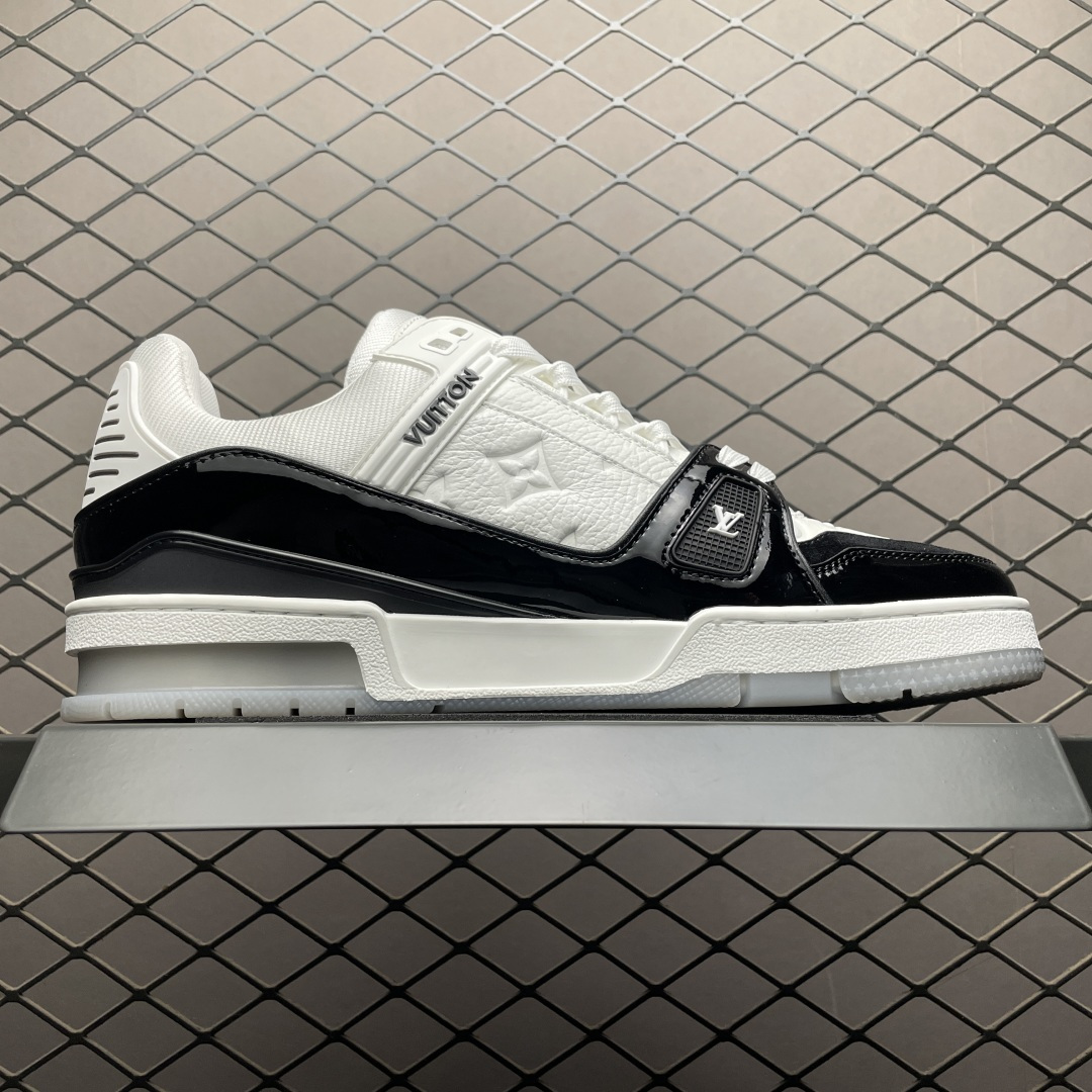 图片[3]-Louis Vuitton 路易威登 LV Trainer 低帮休闲板鞋 海淘代购同渠道品质 高端零售 外贸充正专供 原版购入开发 ZP级全套包装 完美楦型 正确卡色 大底TPU 质感媲美原版 细节与原版一致 请注意区分市面通货材 尺码：38 39 40 41 42 43 44 45 46-选品中心