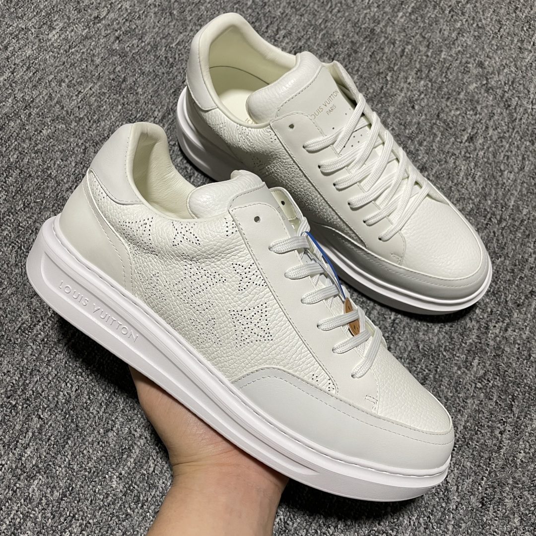 图片[6]-Louis Vuitton LV 路易威登 Beverly Hills 低帮休闲板鞋 海淘代购同渠道品质 高端零售 外贸充正专供 原版购入开发 ZP级全套包装 完美楦型 正确卡色 大底TPU 质感媲美原版 细节与原版一致 请注意区分市面通货材 尺码：38 39 40 41 42 43 44 45 46-选品中心