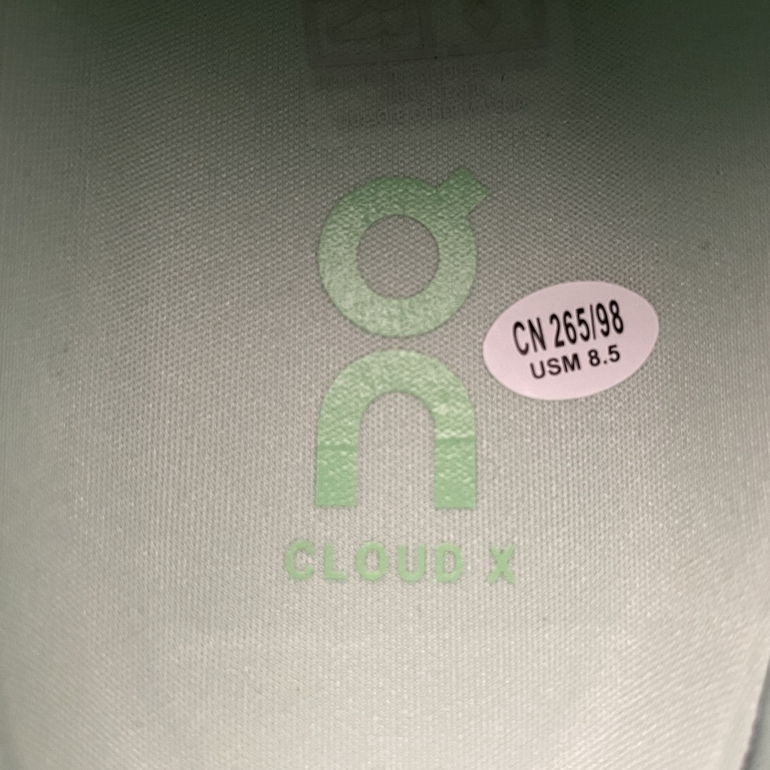 图片[8]-ON 昂跑 Cloud X 4 系列 鞋面采用一体成型布料 有弹性非常透气 鞋底是镂空设计 运用了CLOUDTILT专利技术 弹力十足 毫无负重感 适合日常长距离行走或者休闲旅游 跑步 尺码：36-47 含半码-选品中心