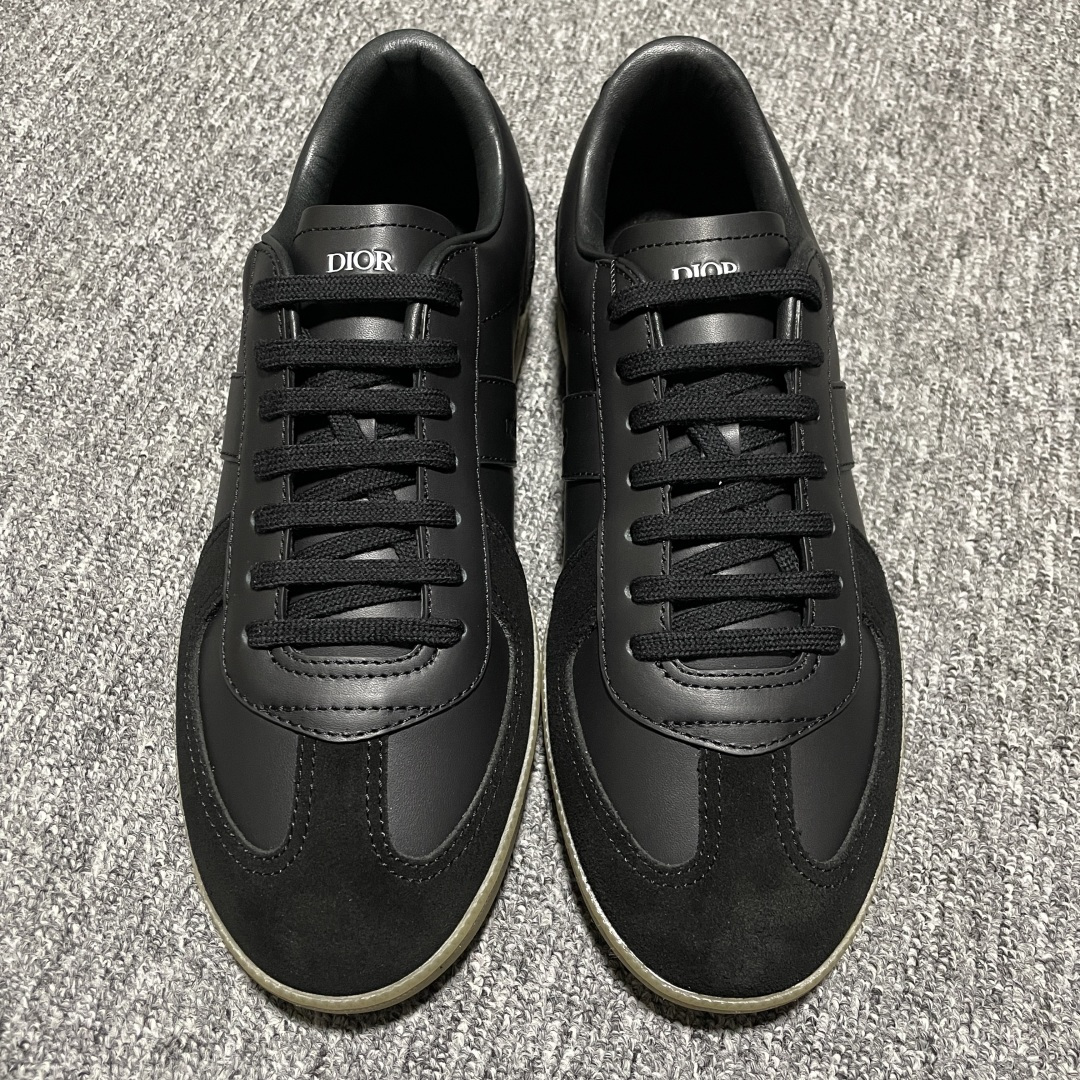 Dior 迪奥 B01 老钱风 低帮休闲板鞋 海淘代购同渠道品质 原版购入开发 私模大底 进口牛皮鞋面（内里胎牛皮）打造 高端零售 外贸充正专供 ZP级全套包装 完美楦型 正确卡色 质感媲美原版 细节与原版一致 请注意区分市面通货材 尺码：38 39 40 41 42 43 44 45 46-选品中心