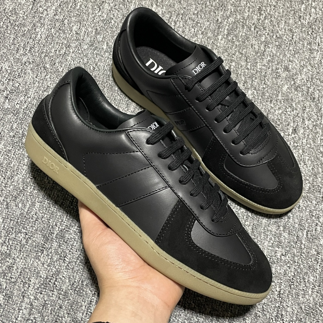 图片[6]-Dior 迪奥 B01 老钱风 低帮休闲板鞋 海淘代购同渠道品质 原版购入开发 私模大底 进口牛皮鞋面（内里胎牛皮）打造 高端零售 外贸充正专供 ZP级全套包装 完美楦型 正确卡色 质感媲美原版 细节与原版一致 请注意区分市面通货材 尺码：38 39 40 41 42 43 44 45 46-选品中心