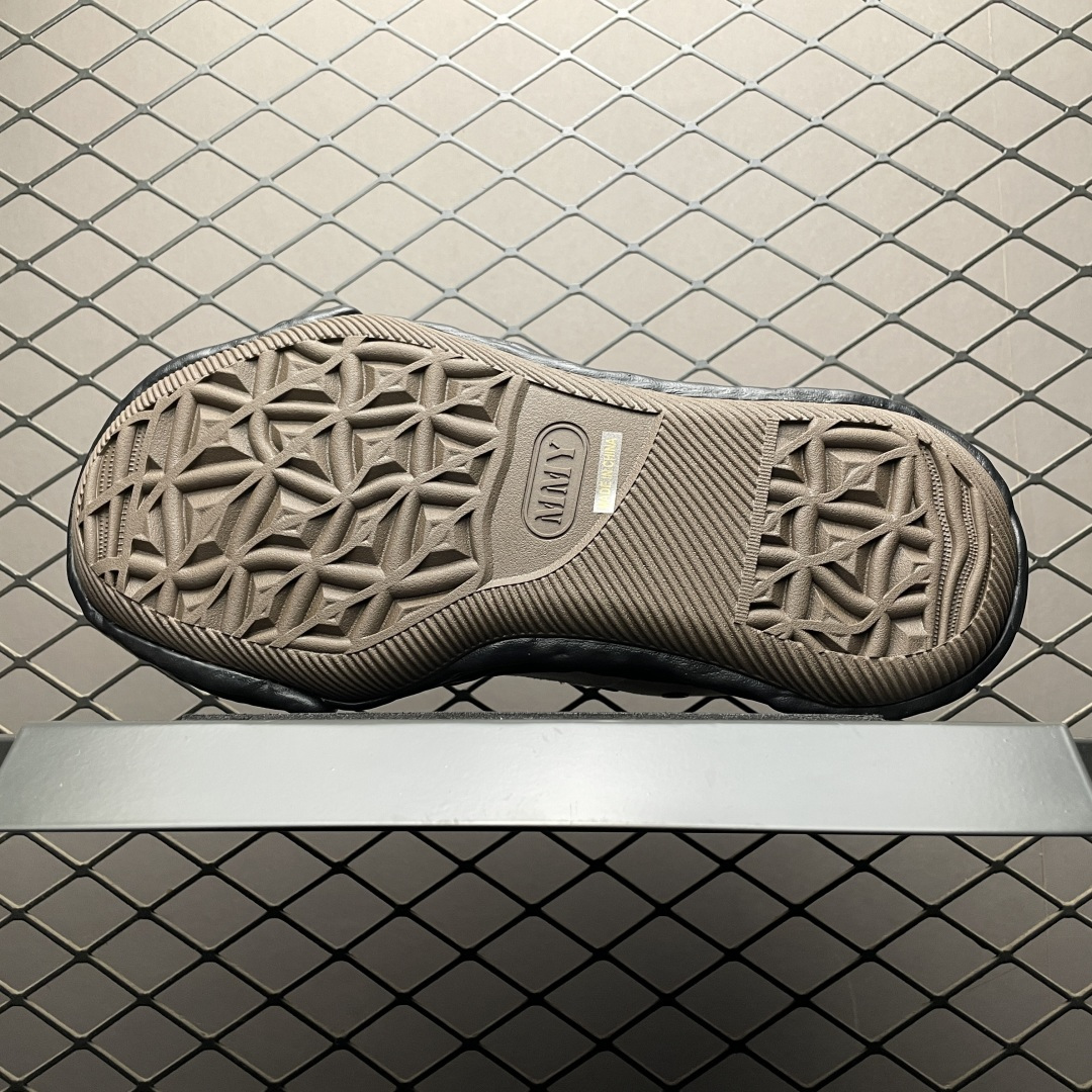 图片[5]-日本概念时装设计师･三原康裕 MIHARA YASUHIRO 变形溶解鞋 全新开发双模一次发泡点位气孔EVA中底 底部嵌入组合RB橡胶耐磨大底 正确织麦及包装盒 清晰后跟电绣LOGO区别市面普通版本 余文乐挚爱单品 复古溶解风 尺码：36 37 38 39 40 41 42 43 44 45-选品中心