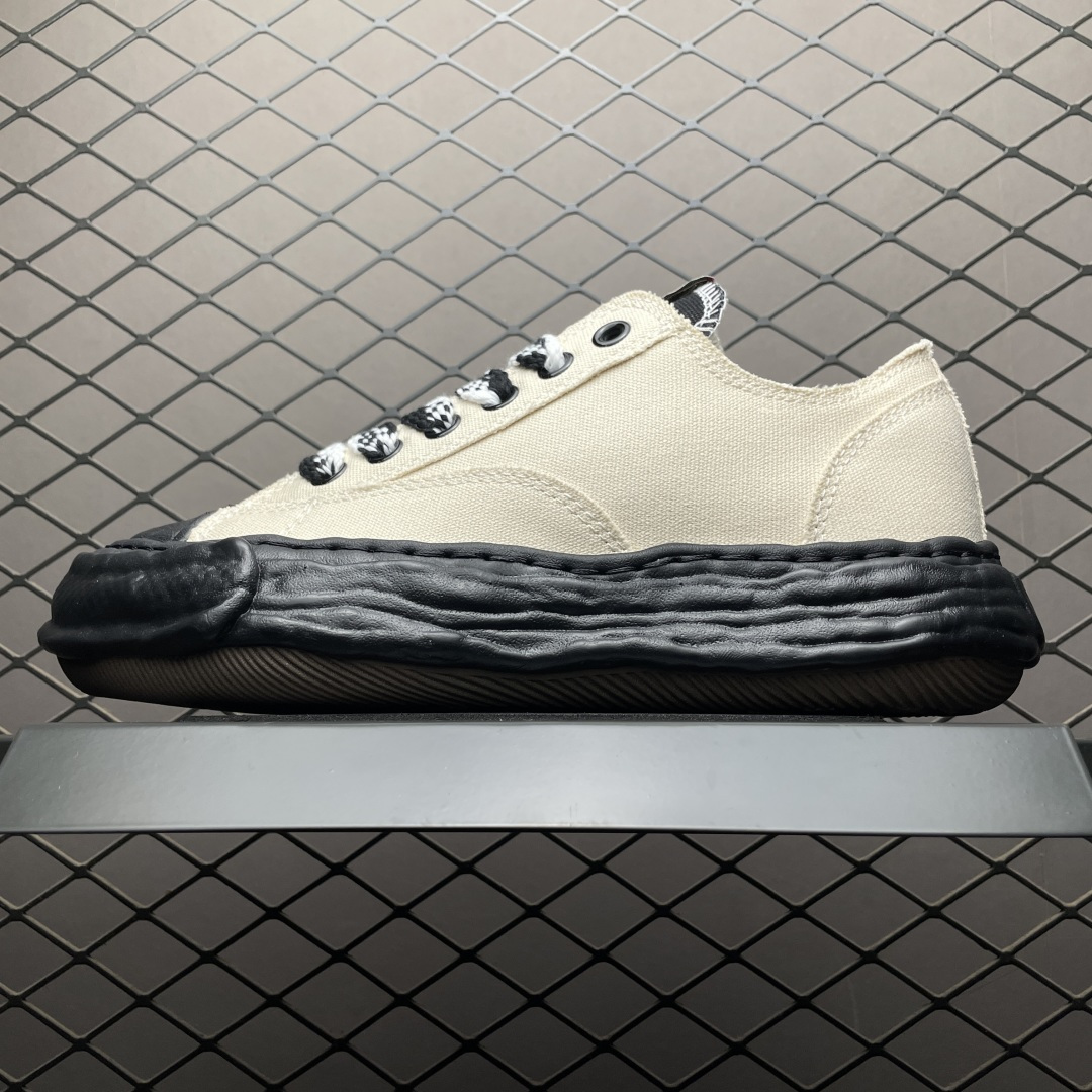 日本概念时装设计师･三原康裕 MIHARA YASUHIRO 变形溶解鞋 全新开发双模一次发泡点位气孔EVA中底 底部嵌入组合RB橡胶耐磨大底 正确织麦及包装盒 清晰后跟电绣LOGO区别市面普通版本 余文乐挚爱单品 复古溶解风 尺码：36 37 38 39 40 41 42 43 44 45-选品中心