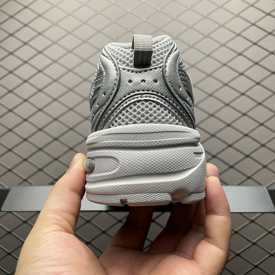 图片[2]-商城平台专供 New Balance 新百伦 MR530ZGS 复古休闲慢跑鞋 楦型材料做工全面提升 目前市售最高天花板品质 尺码：36 37 37.5 38 38.5 39.5 40 40.5 41.5 42 42.5 43 44 44.5-选品中心