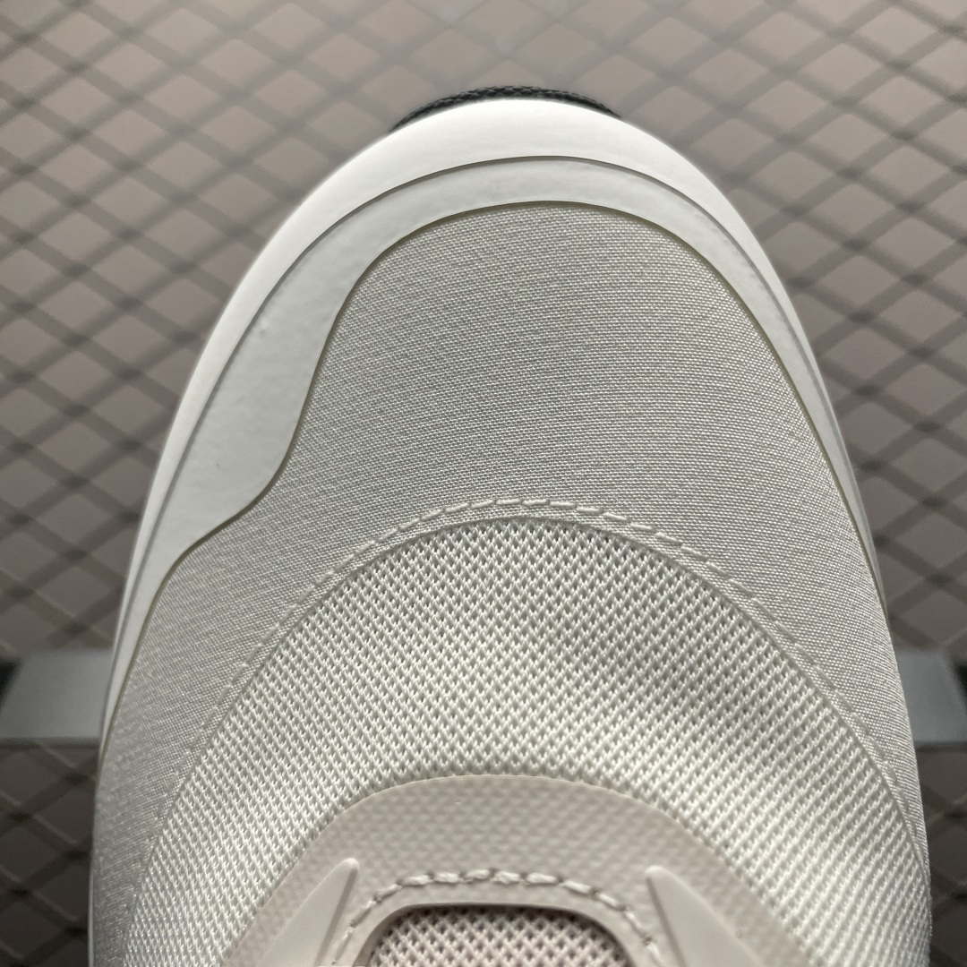 图片[7]-纯原版 Loewe x ON 罗意威昂跑联名 Cloudtilt 2.0 系列 3ME10692979 市售最高品质出货 全系列配色均原鞋购入开发打造 全新独立私模 高端零售 外贸平台充正品质 独家定制全套包装 内含防尘袋一个 注意：售后需完整退回 尺码：36 36.5 37 38 38.5 39 40 40.5 41 42 42.5 43 44 44.5 45 46 男鞋先出 女鞋后续-选品中心