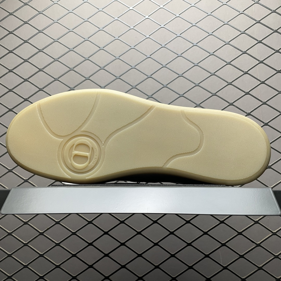 图片[5]-Dior 迪奥 B01 老钱风 低帮休闲板鞋 海淘代购同渠道品质 原版购入开发 私模大底 进口牛皮鞋面（内里胎牛皮）打造 高端零售 外贸充正专供 ZP级全套包装 完美楦型 正确卡色 质感媲美原版 细节与原版一致 请注意区分市面通货材 尺码：38 39 40 41 42 43 44 45 46-选品中心