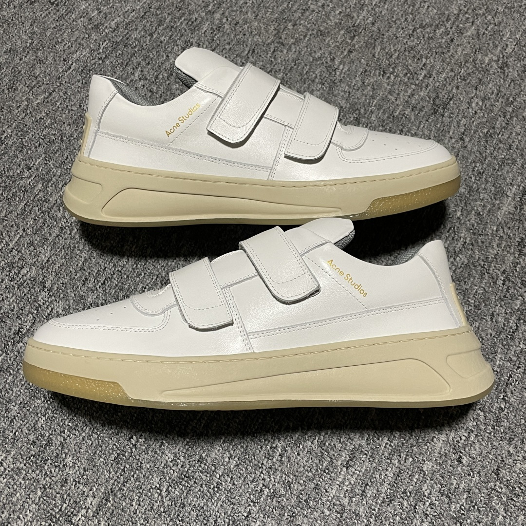 图片[2]-海淘专供版 Acne Studios 魔术贴 低帮休闲小白鞋 欧阳娜娜 赵露思 宋佳 杨超越 宋佳同款 高端零售 外贸充正专供 原版购入开发 正确奶香大底 正确全鞋身采用进口头层皮 请注意区分市面通货材 尺码：35 36 37 38 39 41 42 43 44 45-选品中心