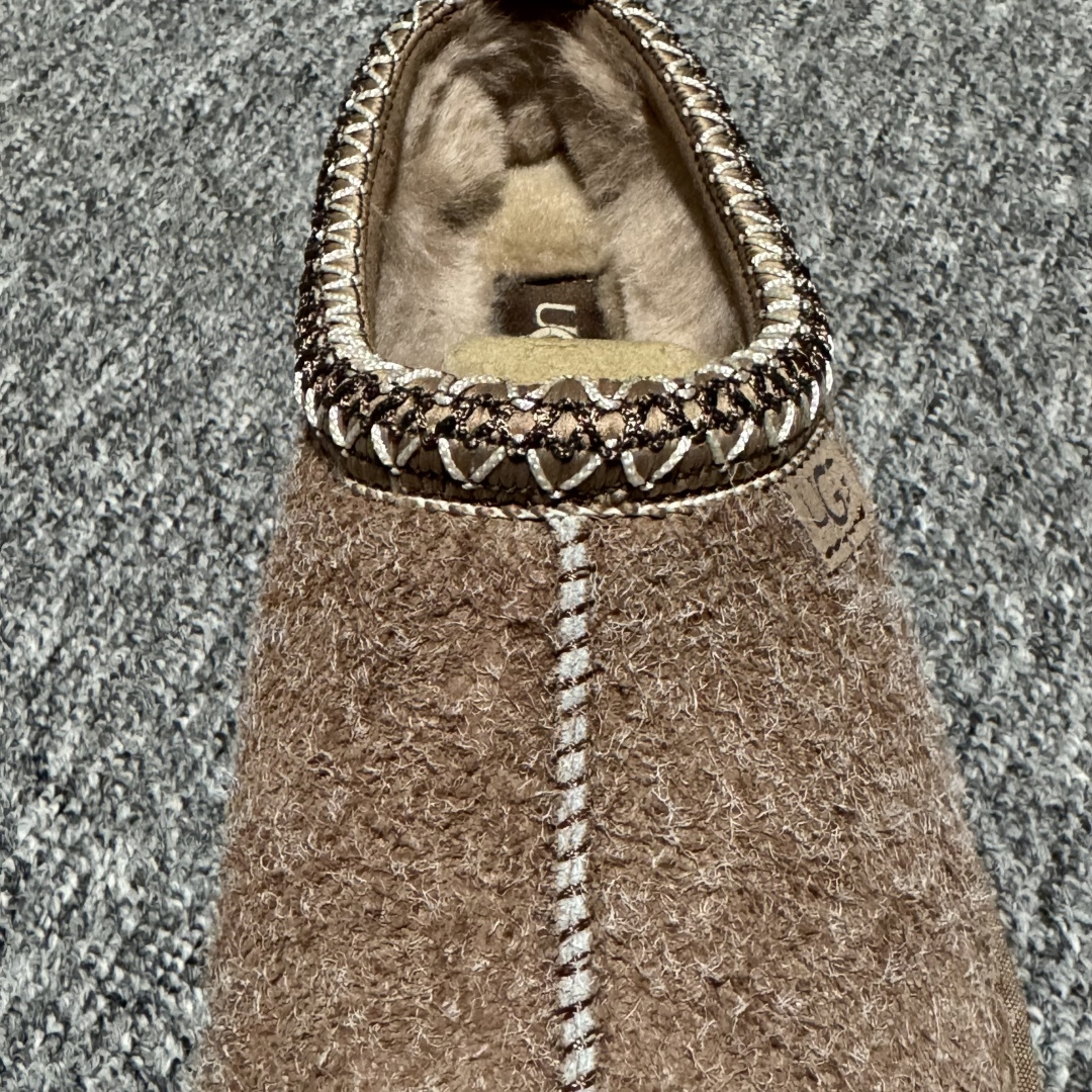 图片[9]-平台外贸专供 UGG UGG 女子雪地靴 1171444 十年品牌制鞋代工厂生产线出品 注重每一处细节 隆丰A级真羊皮毛一体 完全遵循ZP工艺流程打造 尺码：35 36 37 38 39 40-选品中心