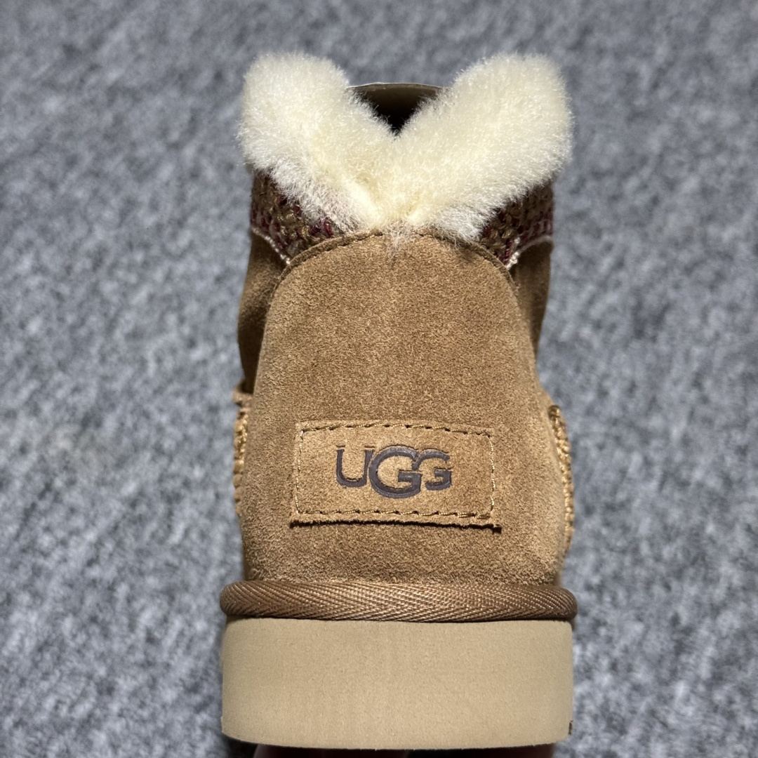 图片[8]-平台外贸专供 UGG Classic 女子雪地靴 1174496 十年品牌制鞋代工厂生产线出品 注重每一处细节 隆丰A级真羊皮毛一体 完全遵循ZP工艺流程打造 尺码：35 36 37 38 39 40-选品中心