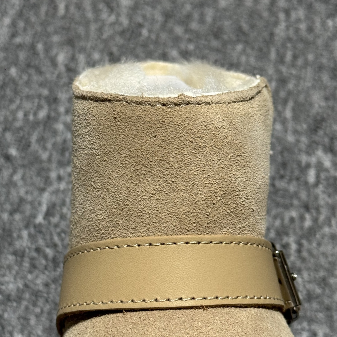 图片[9]-平台外贸专供 UGG Classic 女子雪地靴 1174512 十年品牌制鞋代工厂生产线出品 注重每一处细节 隆丰A级真羊皮毛一体 完全遵循ZP工艺流程打造 尺码：35 36 37 38 39 40-选品中心